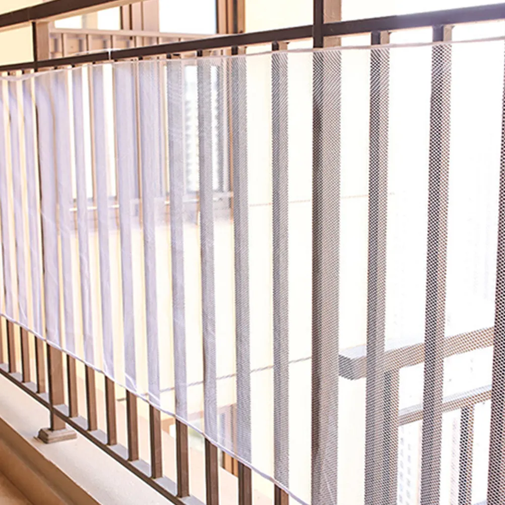 

Защитная сетка для балконов и лестниц Baby Banister Guard: защита от падения для детей и животных