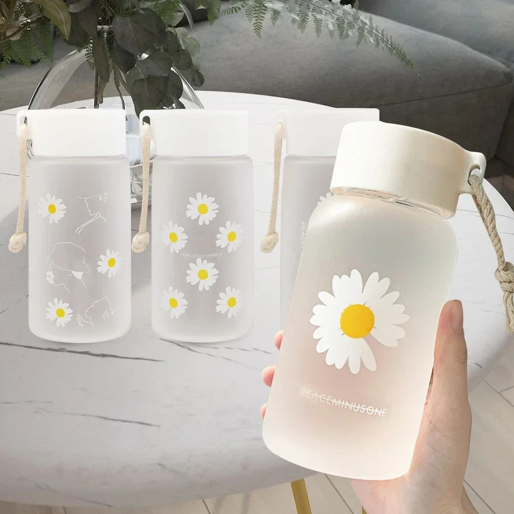 Little Daisy Water Bottles Transparent Plastic Water Cup with Rope Girl Kawaii Drink Bottle Summer Frosted Water Cup Juice Mug