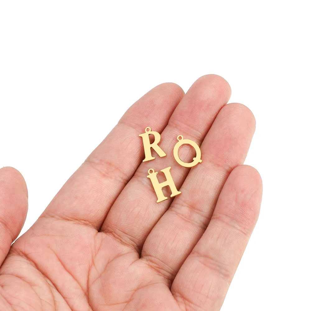 100pcs Randomly Stainless Steel Gold Color Letter Charm A-Z Alphabet Beads Pendants for DIY Bracelet Jewelry Necklace Making
