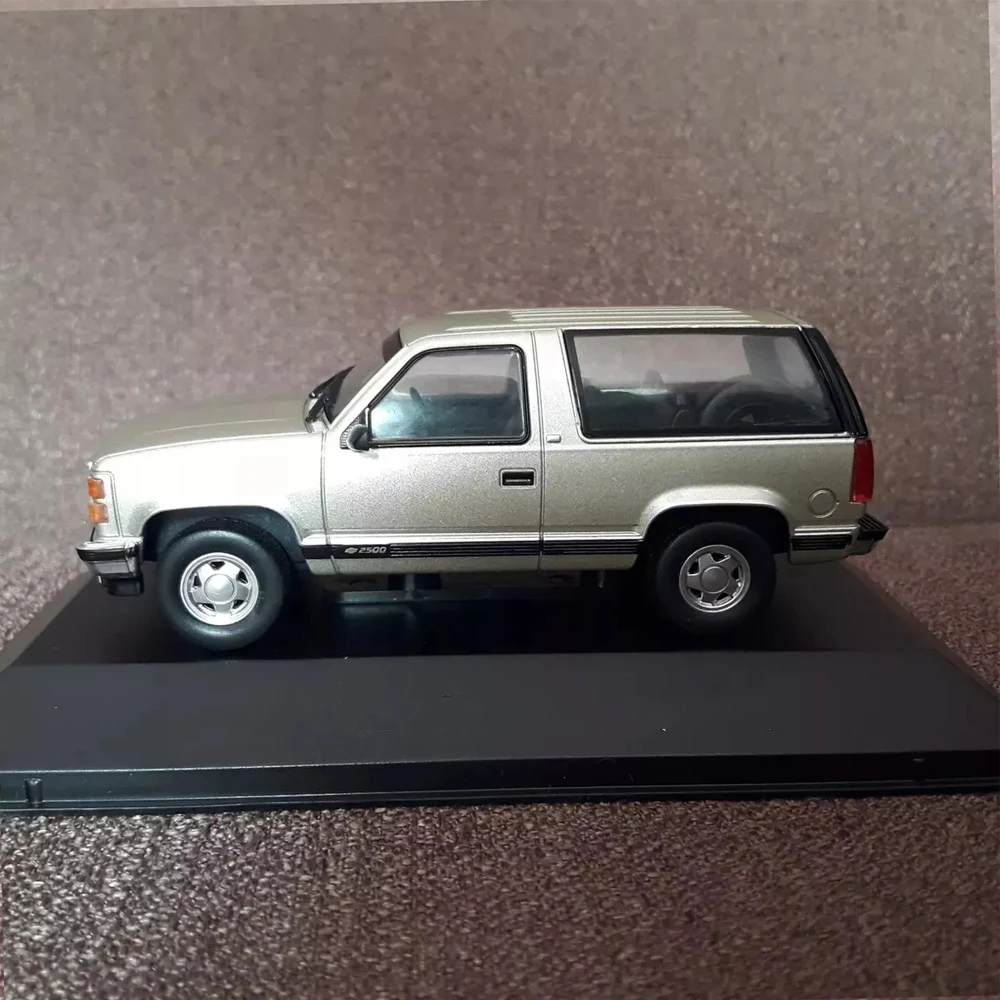 Silverado 1996 1:43 Auto A Escala Diecast Cch Car Toys Model