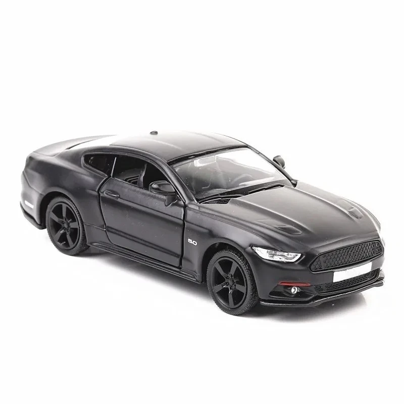 Per 1:36 Mustang GT Modello di auto sportiva in lega Fonde sotto pressione Modello di auto giocattolo in metallo Alta simulazione Giocattoli per bambini Collezione regalo A192