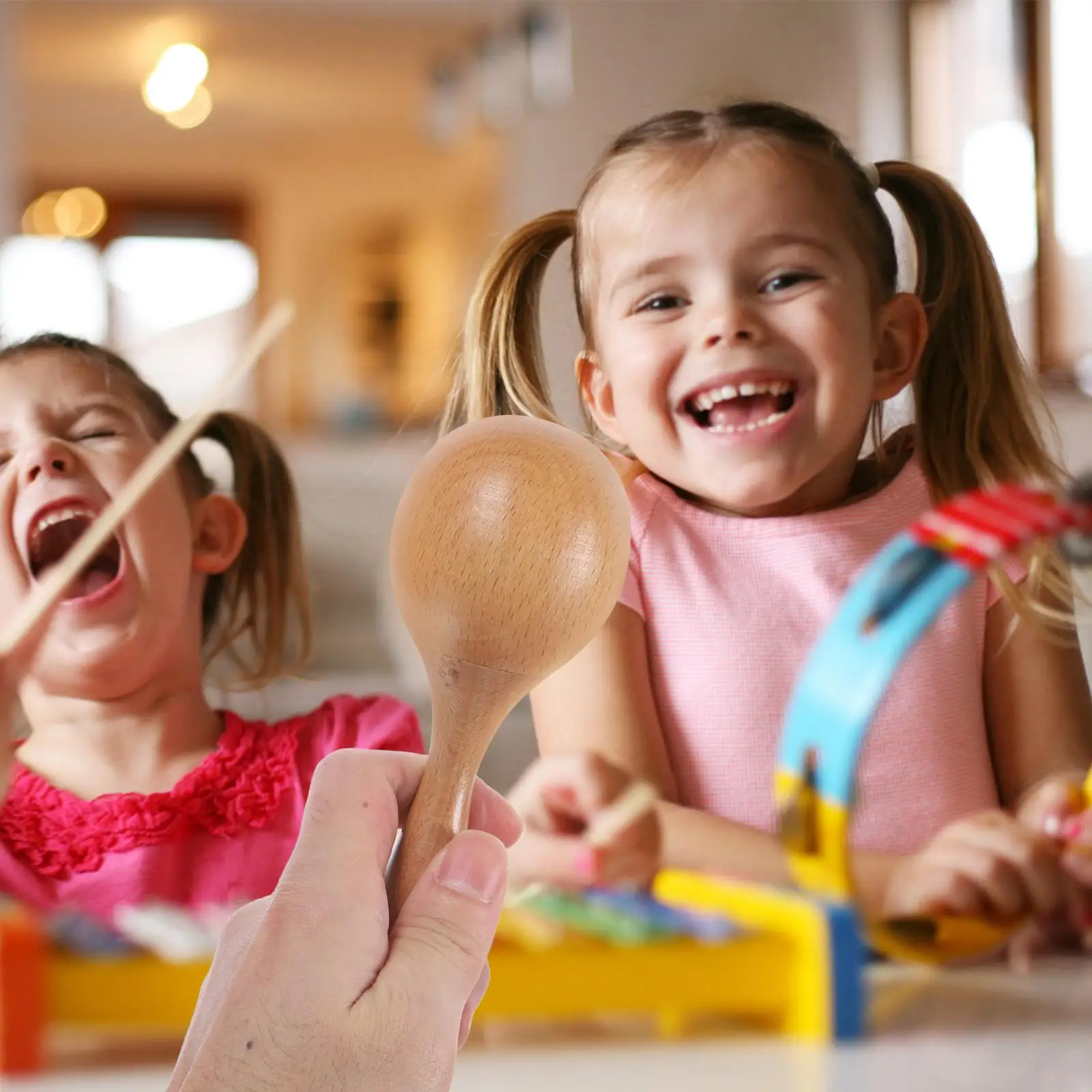 4 個木製マラカスおもちゃ楽器子供のための子供幼児の感覚発達教育ギフト