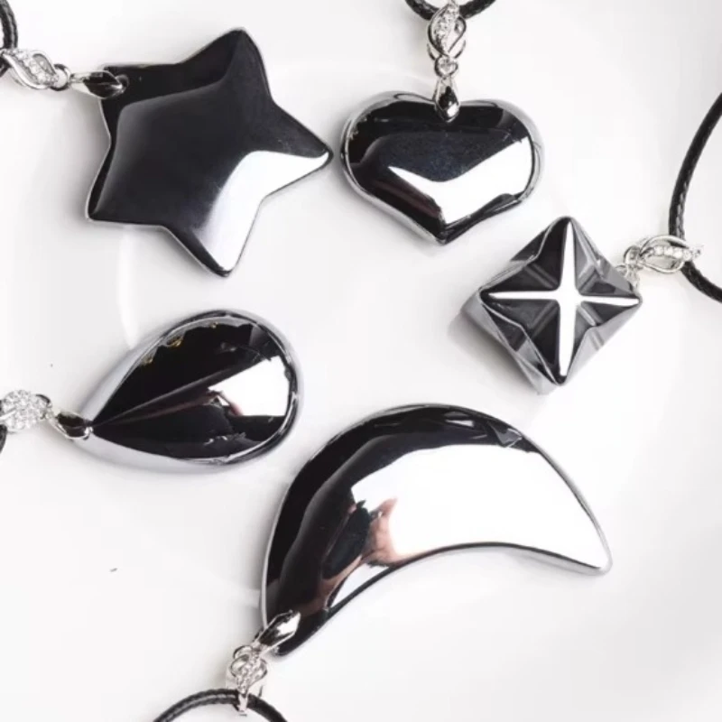 Natural Terahertz Heart Pendant Women's Melting Ice Cold-resistant Stone Necklace