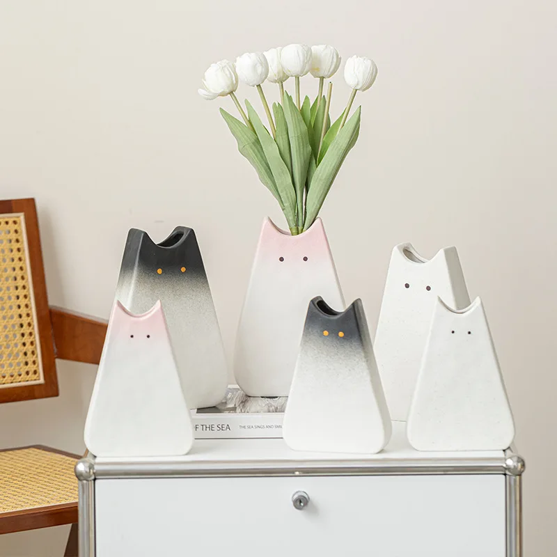 

Cute cat-like ceramic vase, Nordic style, simple and cute, decoration for dried flower arrangement, hydroponic living room