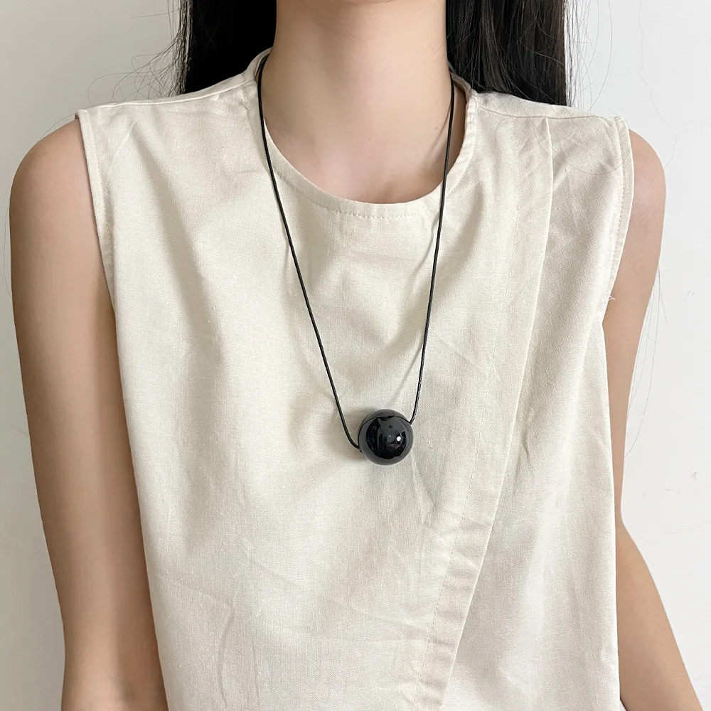 New Minimalist Metal Geometric Ball Pendant Necklace for Women Design Sweater Chain Trendy Accessories