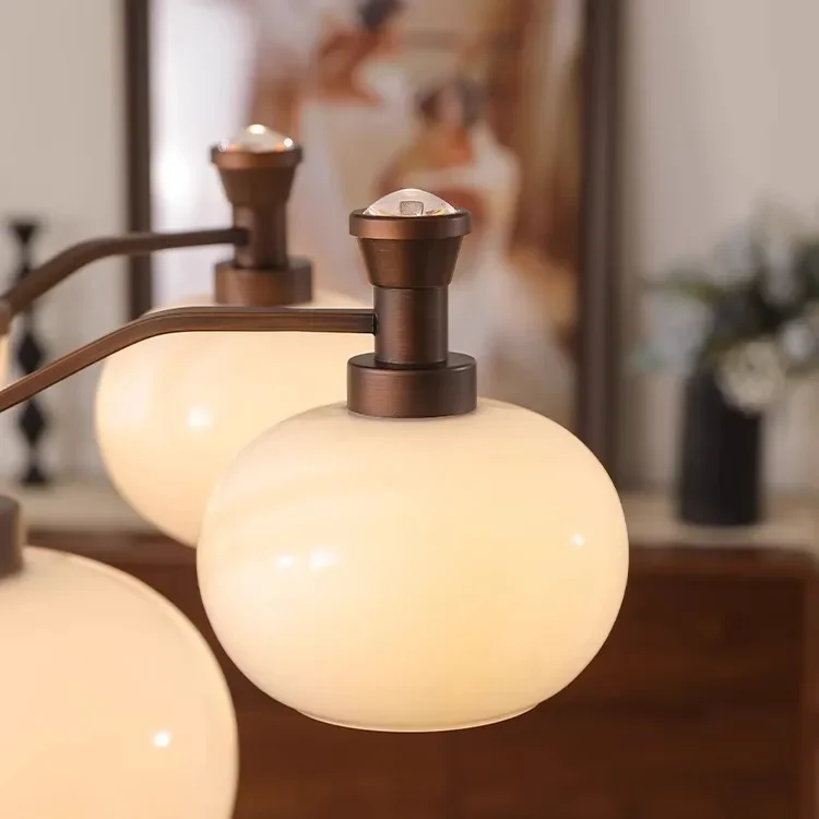 

Full spectrum living room chandelier American medieval style dining room hall main light French retro Nanyang style bedroom lamp