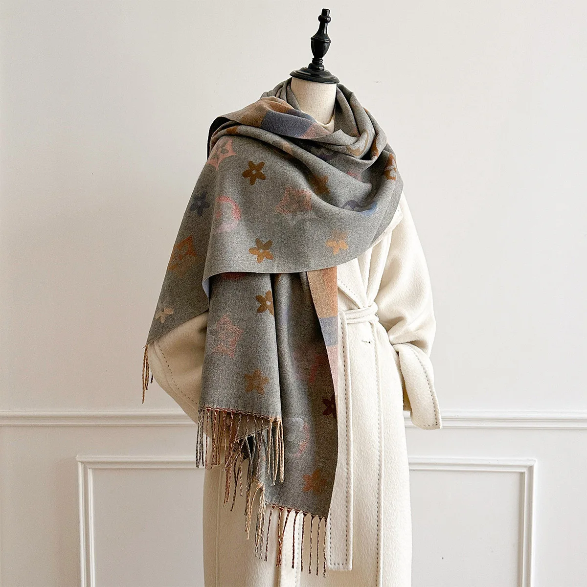 2026 New Fashion Scarf Women High-end Sense Versatile Warm Imitation Cashmere Shawl Winter Simple Floral Double-sided Wraps