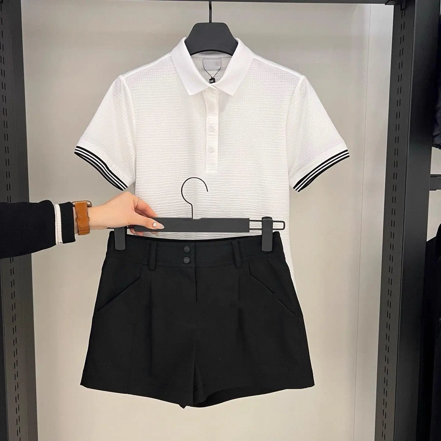 2026 New Women's Golf Shorts with Pockets: Solid Color, Minimalist, Sporty, Comfortable, Versatile, Outdoor & Casual