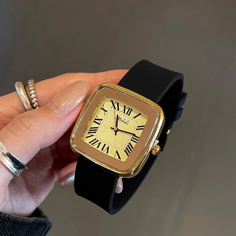 Simple Women's Watches Roman Scale Quartz Wristwatches Casual Men's Watch Students Clock Gift Female Ladies Watch