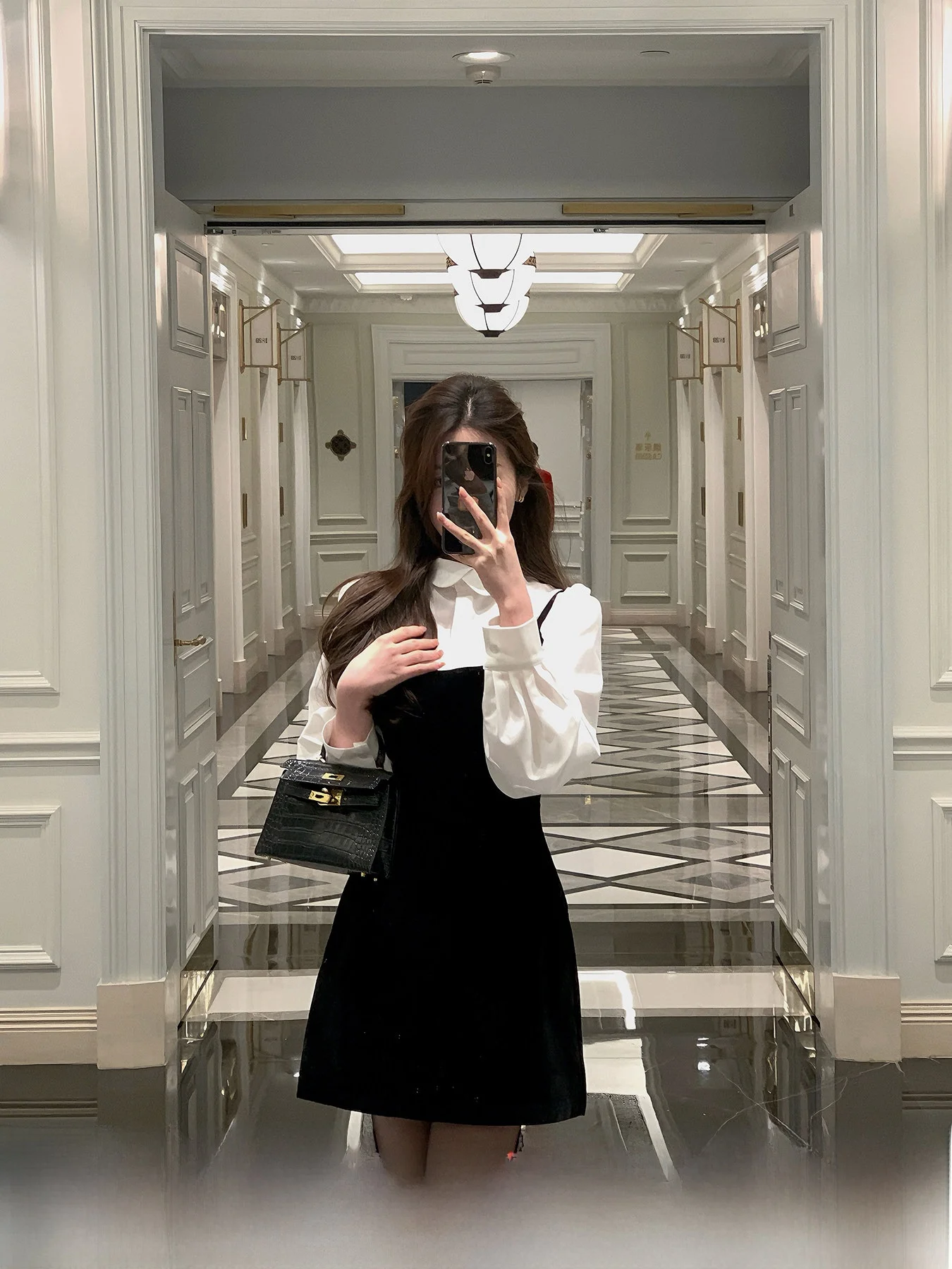 

Весенняя женская блузка с длинным рукавом Huangzuozuo, маленький размер, с перекрестным воротником, рукавами-фонариками, в студенческом стиле, из полиэфирного волокна