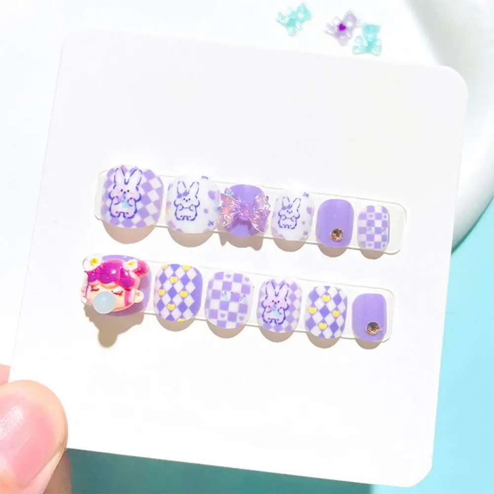 Kids Fake Nails Children Nail Art Cute Cartoon Nail Art Stickers Set with Flower Girl Heart Pattern for Kids Nail Decorations