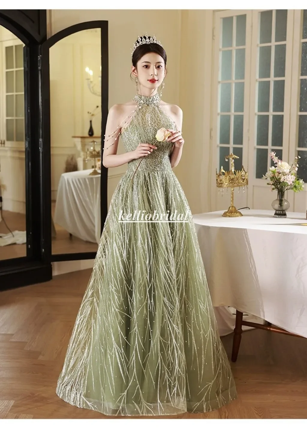 Personalizado requintado vestidos de celebridades halter decote brilhante feminino ocasião vestido de festa vestido de noivado lrf011
