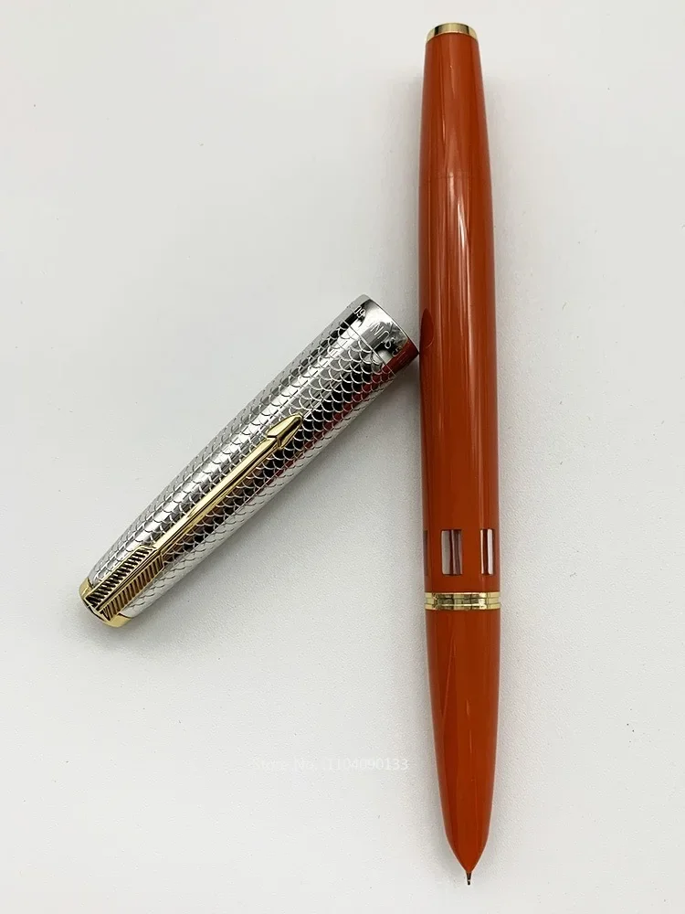 

Горячая новинка 2024: Роскошная перьевая ручка Wingsung 601 с поршневым механизмом, золотым пером 14 карат, серебряным зажимом и колпачком из стерлингового серебра S925. Лимитированная серия.