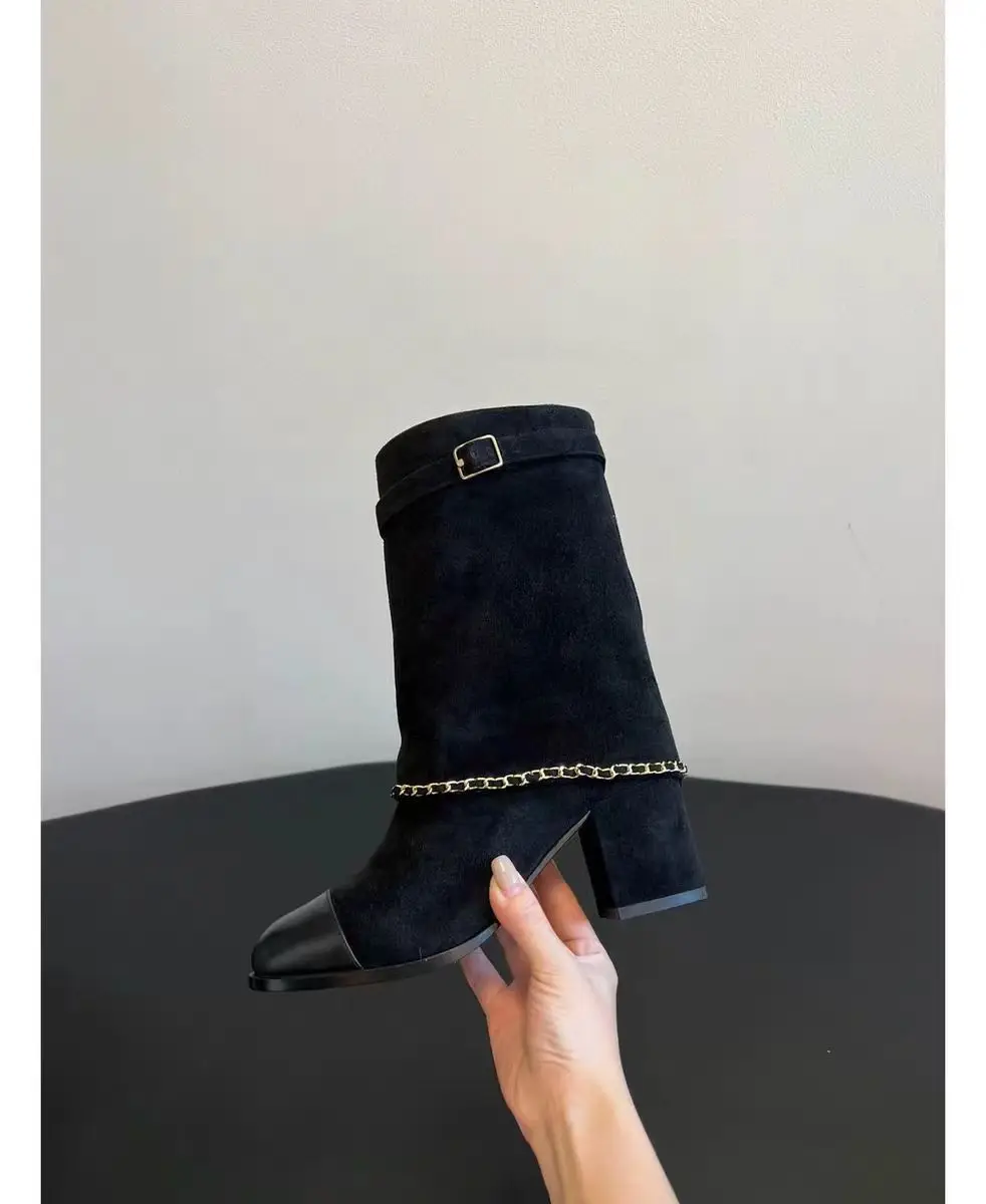 Botas Cortas de Gamuza para Mujer 2026, Estilo Europeo y Americano, Altas hasta la Rodilla, Bicolor, con Punta Reforzada, Cadena Dorada y Hebilla, Ideales para Banquetes