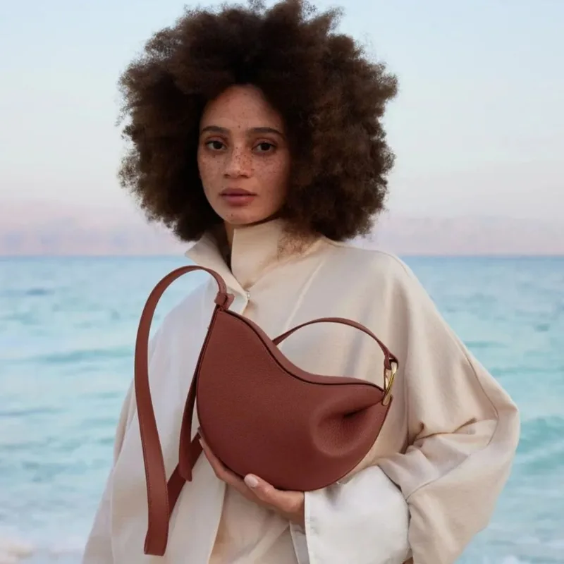 

Hot 2026 women's crossbody handbags, pea-shaped leather shoulder bags, trendy fashionable underarm bags, luxury designer style