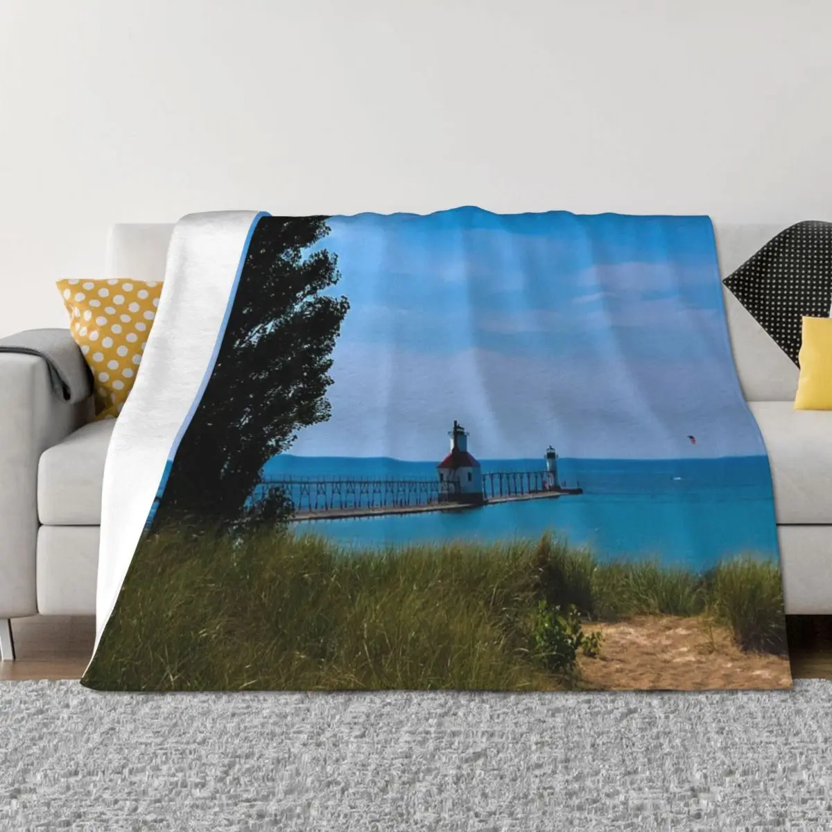 

St. Joseph Lighthouse Throw Blanket Cute Moving Flannel Fabric Kid'S Blankets