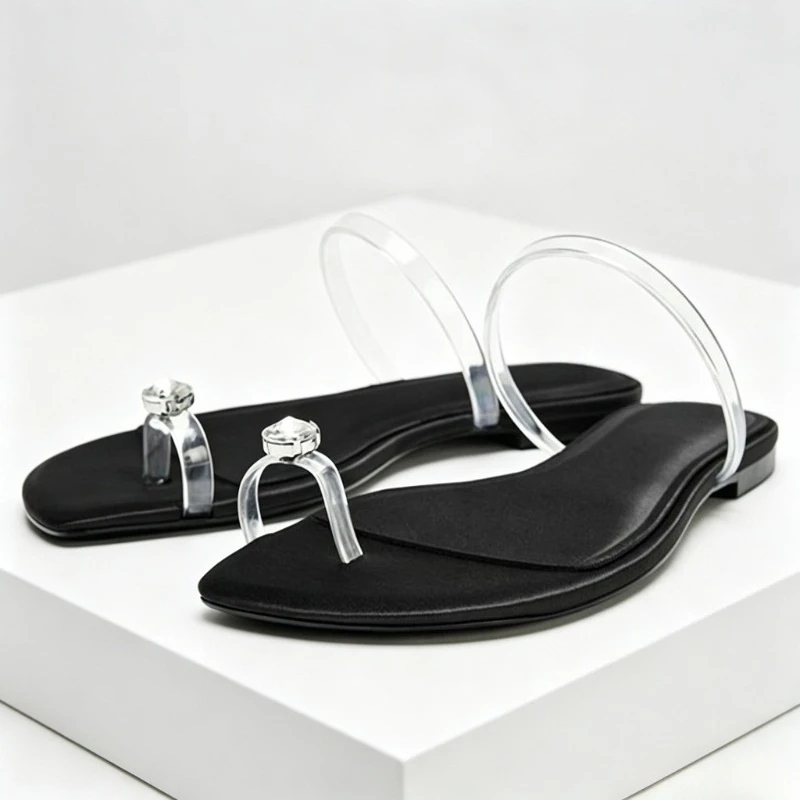 Shiny Crystal Detail Transparent Pvc Flat slippers Women Sexy Open Toe Sandals Summer Light Comfortable Beach Shoes for Ladies