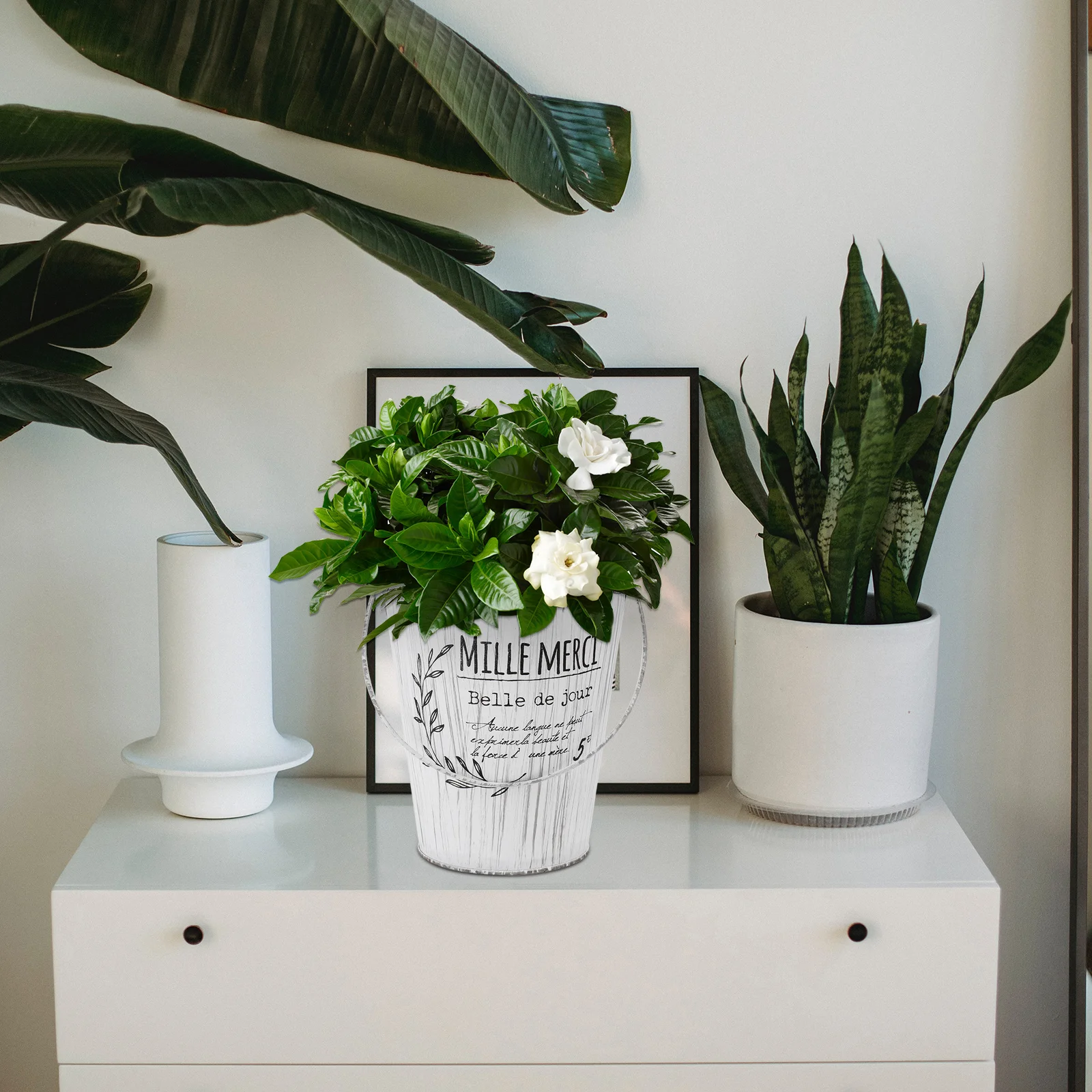 

1Pcs White Flower Pot Simple Style Home Desktop Storage Floral Bucket Rural Decorative Flower Arrangement Floral Arranging Pot