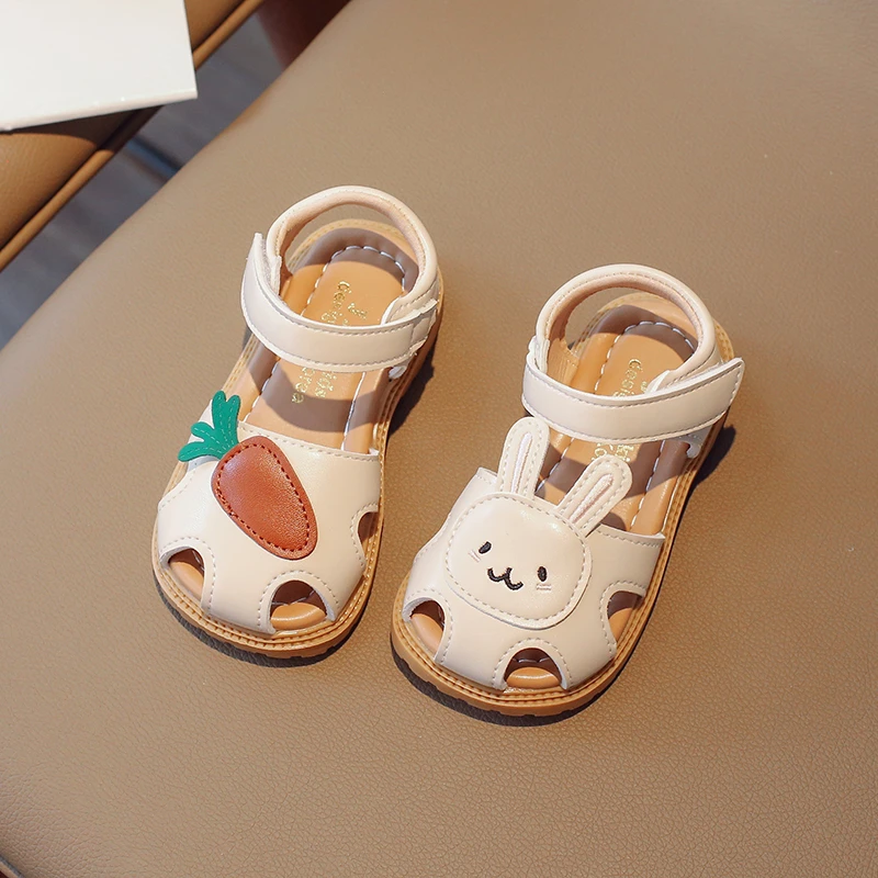 Summer Toddler Girls Sandals Cute Cartoon Rabbit Carrot Children Flat Sandals 2024 New Kids Causal Hollow-out Beach Shoes Soft