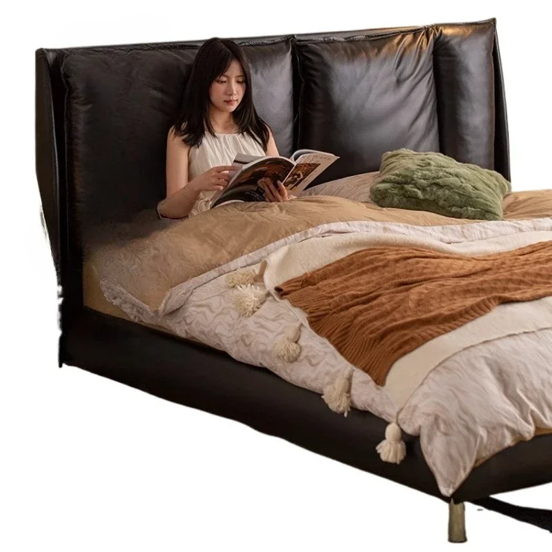 

French retro black bed black leather bed master bedroom simple double bed medium antique flush edge soft bag leather art