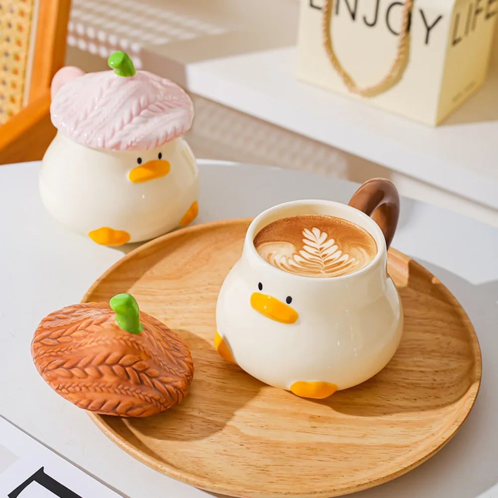 

Creative 400 ML Cartoon Duck Ceramic Cup Heat-resistant with Lid Coffee Mug Under Glazed Tea Cup Birthday Present