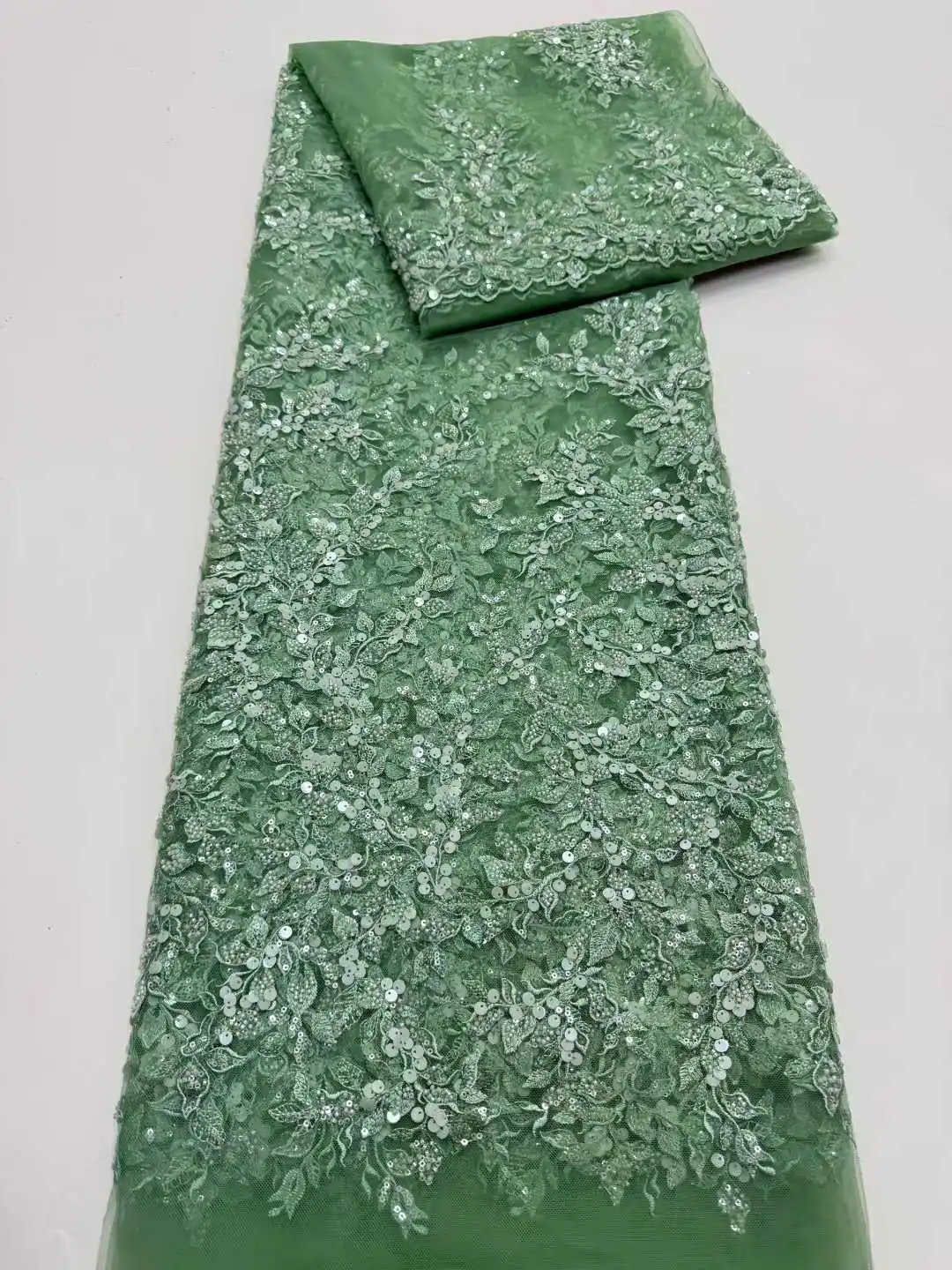 Tessuto di pizzo africano con paillettes all'ingrosso Ricamo francese di alta qualità di lusso con perline pesanti da sposa in pizzo da sposa 5 metri CC1742