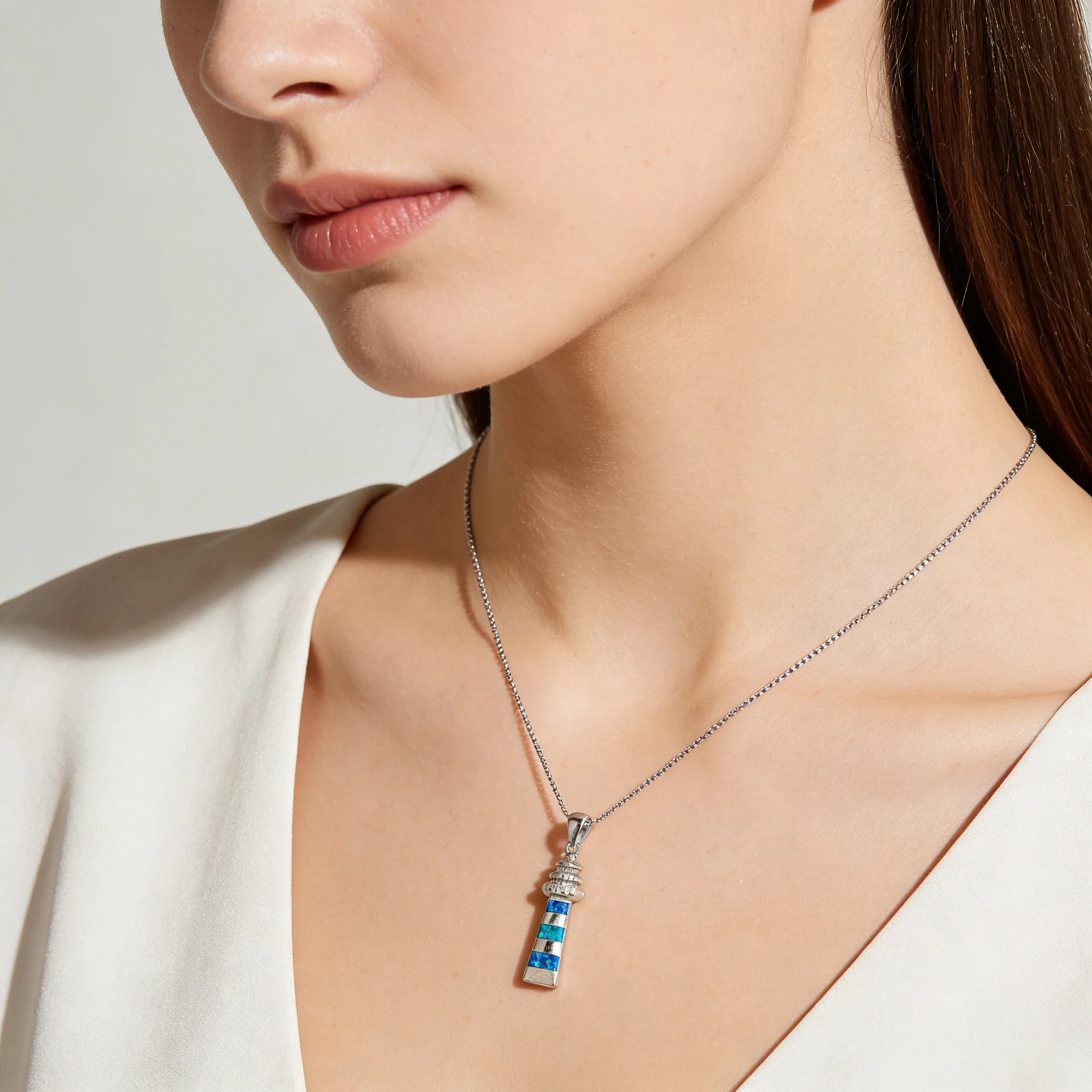 قلادة على شكل منارة للنساء، سلسلة بحرية قابلة للتعديل مع أوبال أزرق، هدية مجوهرات للسفر على شكل المحيط للرجال والنساء