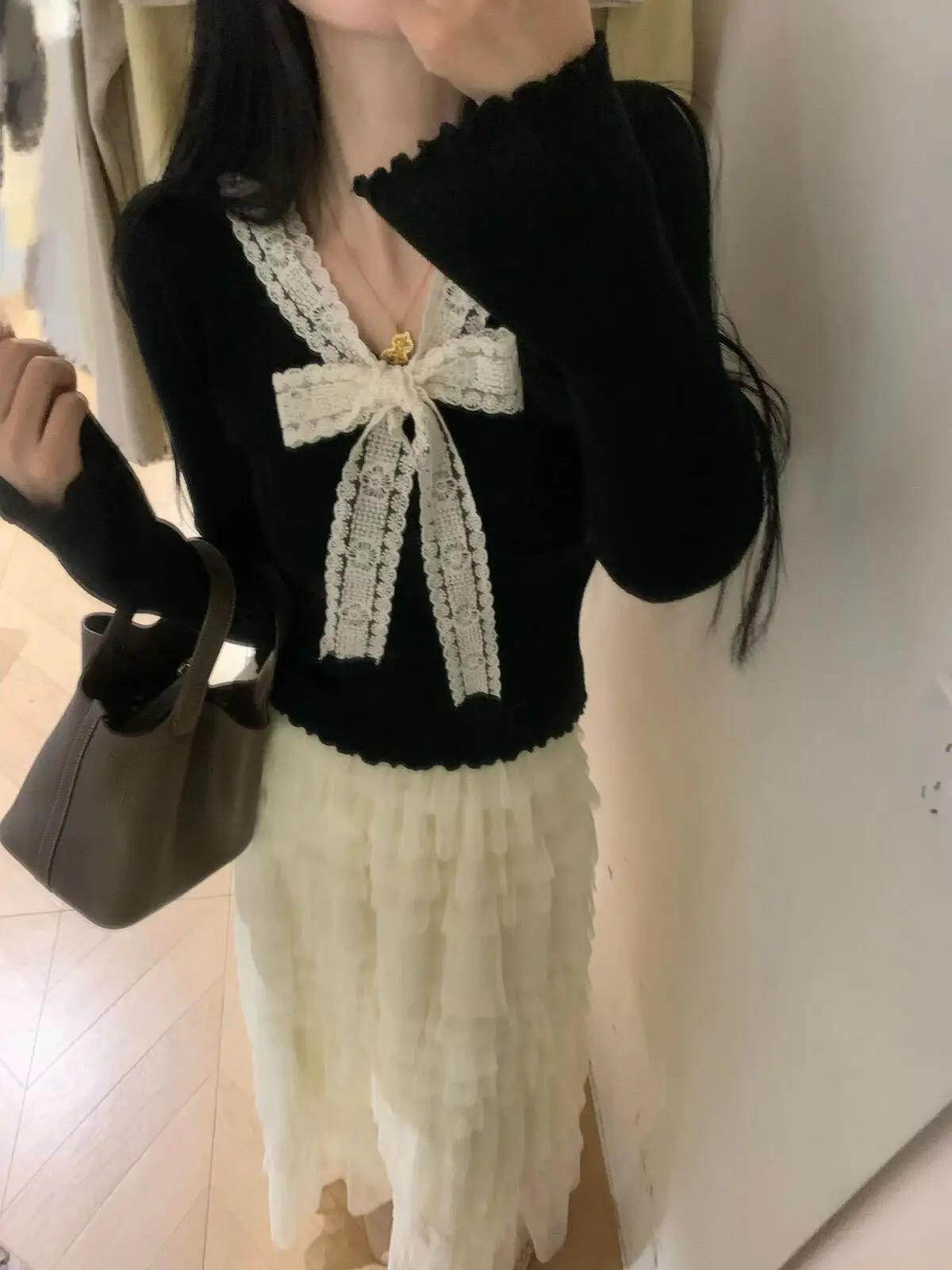 

Новая женская термокуртка Slim Fit с длинным рукавом и V-образным вырезом, модная, универсальная, однотонная, простой дизайн, зимняя