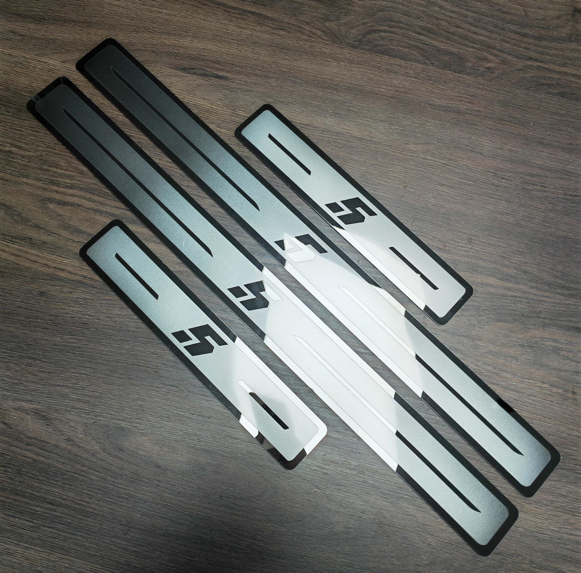 واقي عتبة باب السيارة من الفول - مراجعة Tech Accessories Store وسعره