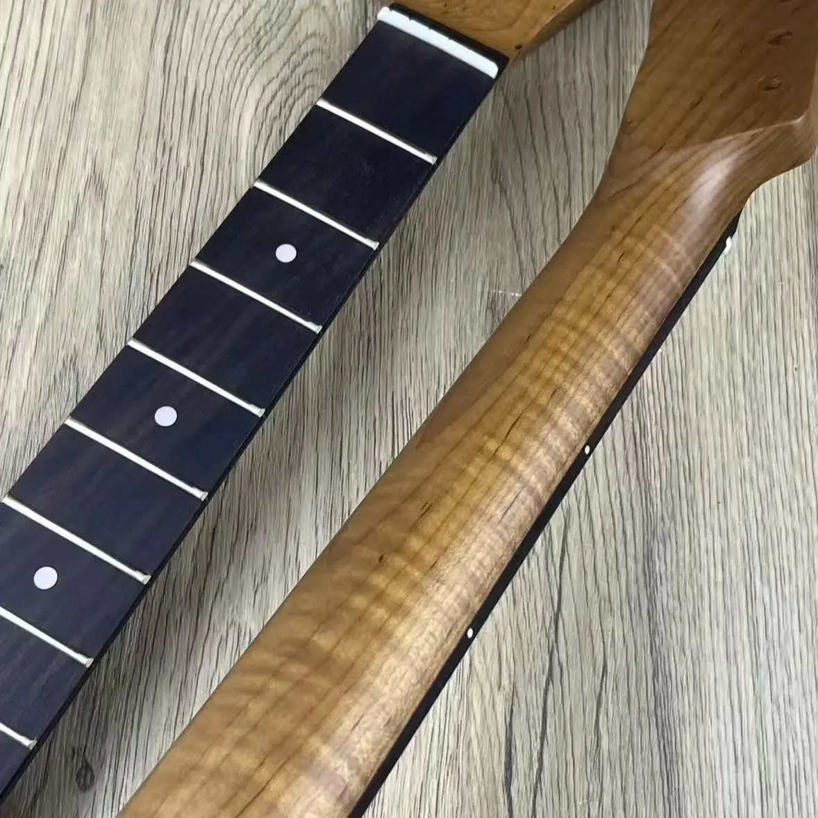 

Flame TL Roasted Maple Electric Bass Guitar Neck Rosewood Fingerboard 21 Frets Vintage Style Guitar Replacement Parts