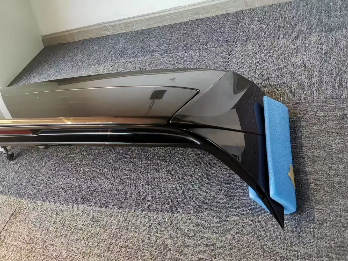 Original for  Tail Wing Drive Unit Assembly Rear Spoiler OE: 9Y0827204B+9Y0898932A G2X