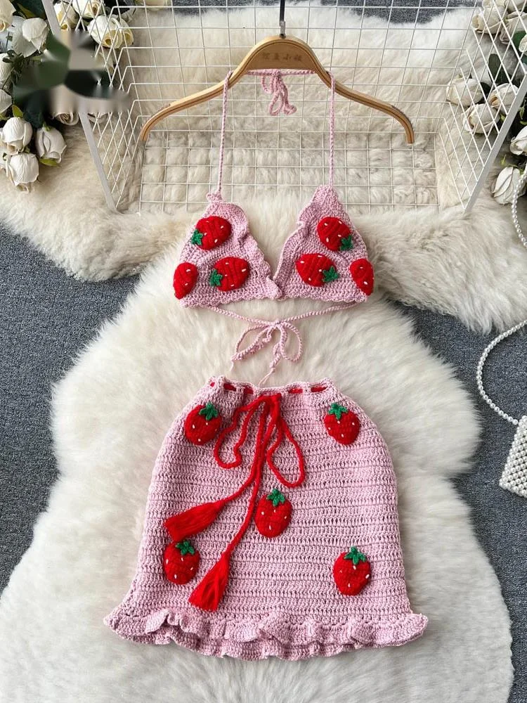 

Summer Knitted Beach Two Pieces Sets Sleeveless Strap Top+Mini Skirt Sets Strawberry Sweet Ruffles Vacation Suits