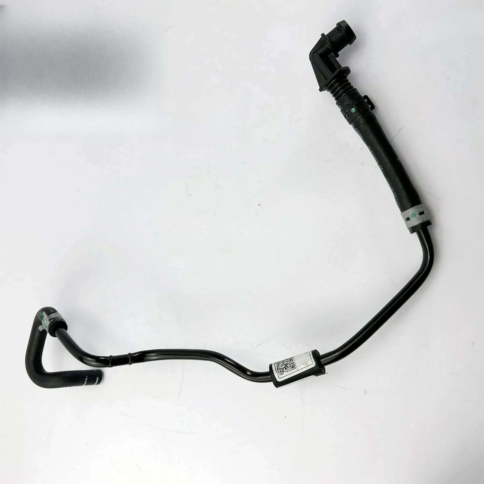 

Водопроводная трубка 06L121081F для Audi