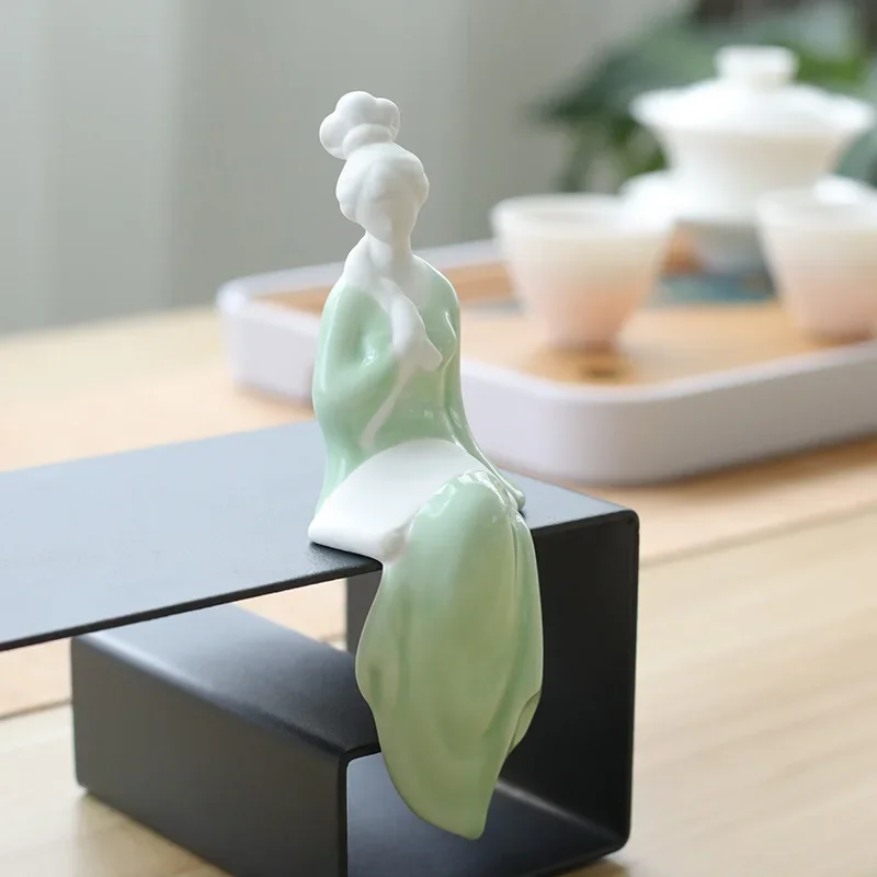 

Ceramic Handicrafts Beautiful Ornaments Qin Chess Calligraphy Painting Leisure Maid Tea Pet Ornaments