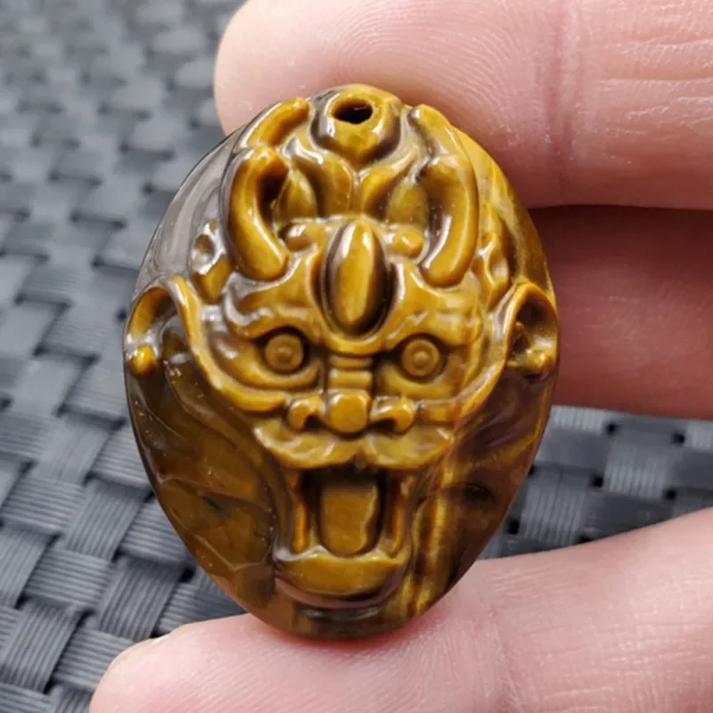 Natural Tiger Eye Stone Jade Wolf Head Pendant Necklace Fashion Charm Jewelry Carved Amulet Luck Gifts Women Men Sweater Chain