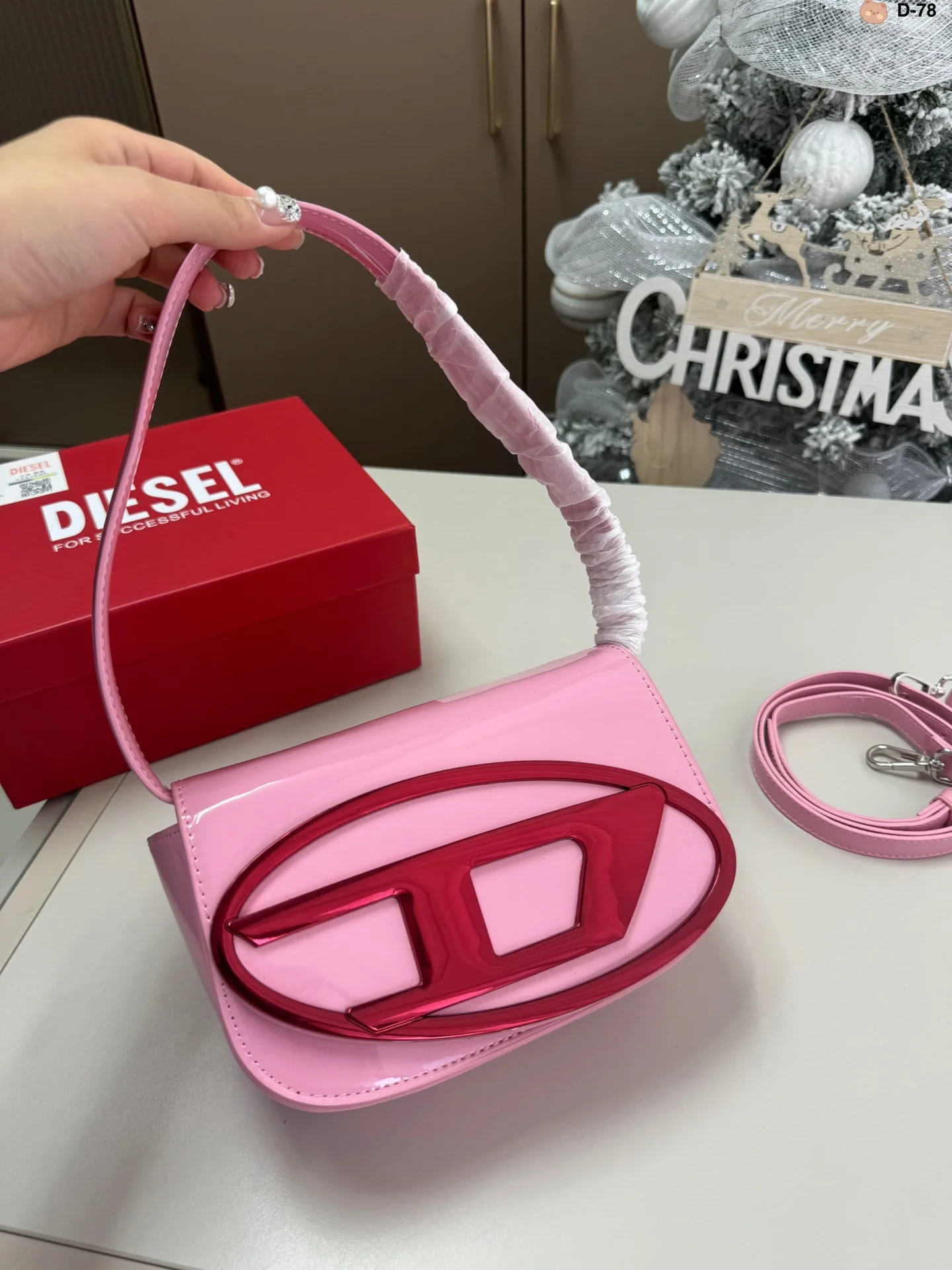 Bright Pink Shiny PU Flip Underarm Bag Two-Tone Pink Oval Front Hardware Embellishment Zip Detachable Crossbody Strap Small Ladies Sweet Y2K Mini Handbag