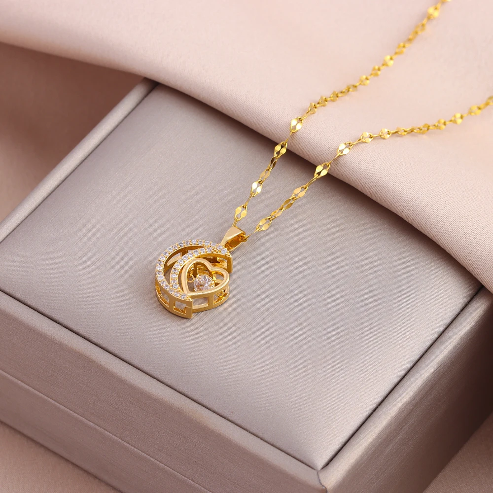 New Romantic Beating Heart Moon Pendant Necklaces For Women Female Daily Wear Stainless Steel Clavicle Chain Jewelry Wholesale