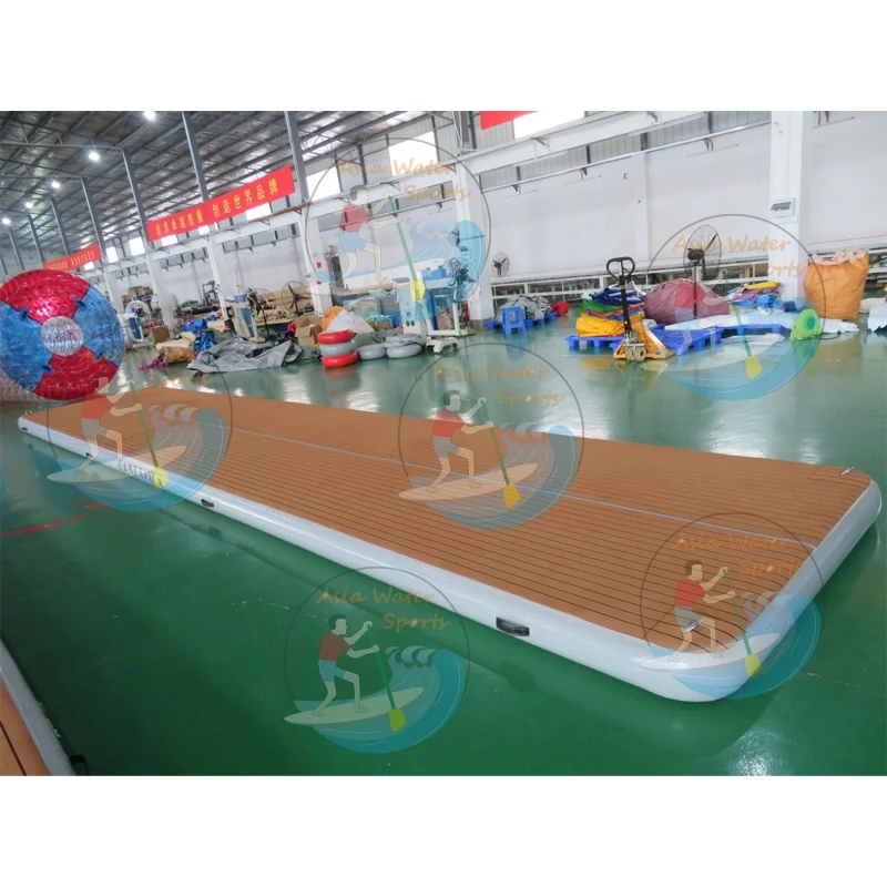 Anti Slip Teak Surface Inflatable Floating Water Mattress Inflatable Air Mattress On Water