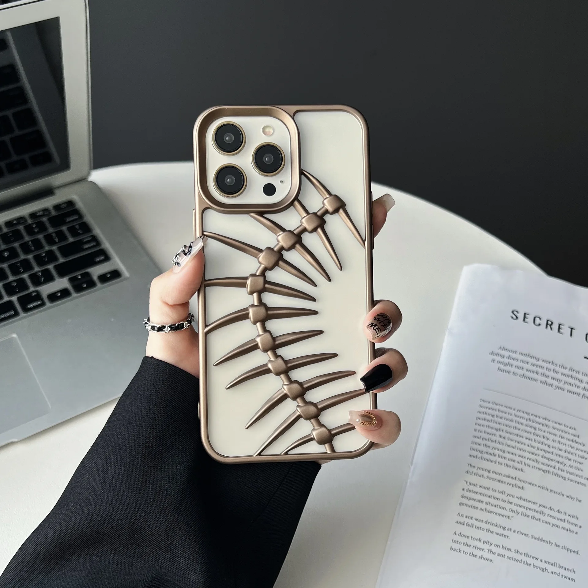 3D Metal Fish Bone Clear Phone Case For iPhone 16 15 13 14 12 11 Pro Max Plus Punk Chic Camera Protection Soft Silicon Cover