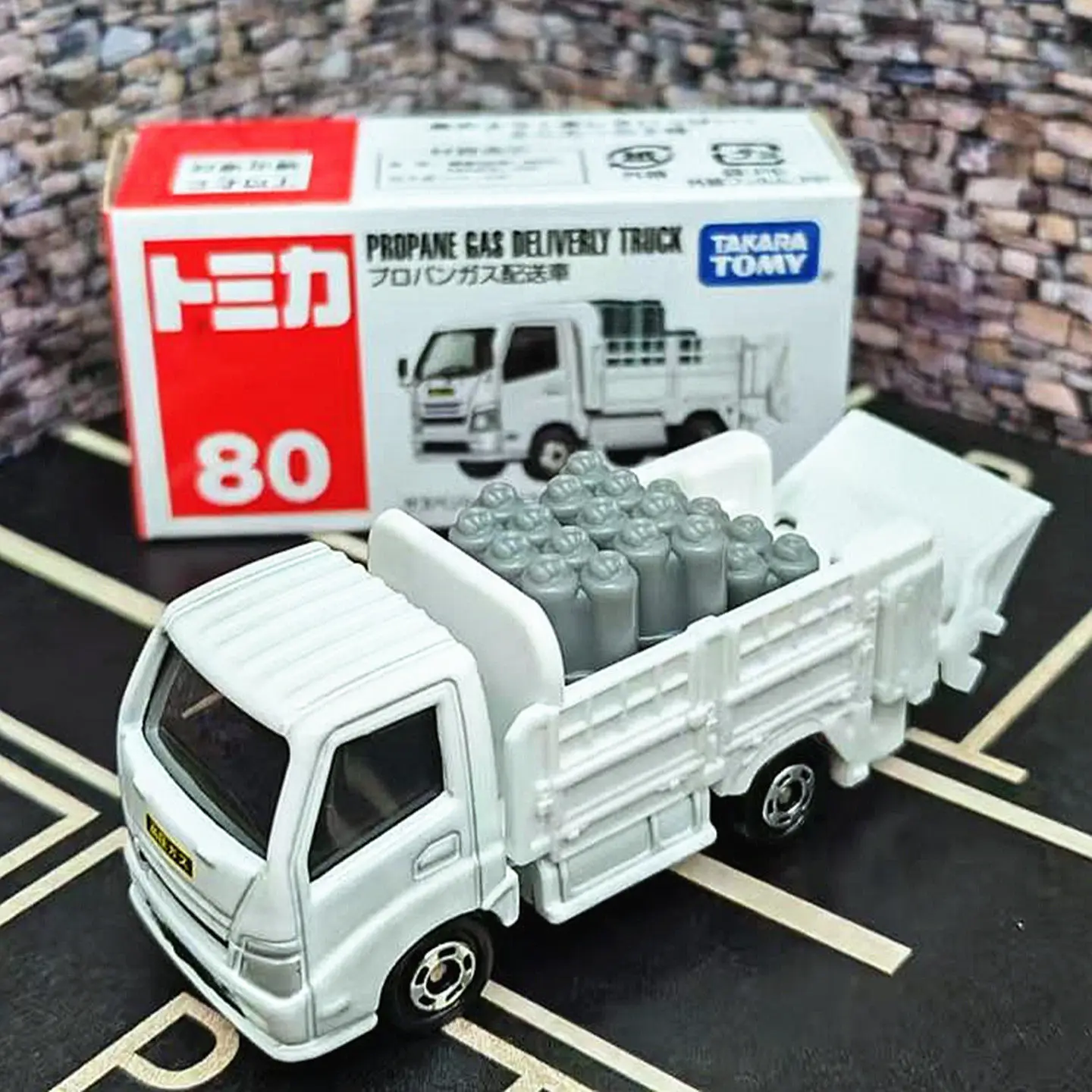 TAKARA TOMY Tomica No.80 Propane Gas Delivery Truck Diecast Alloy Mini Car Model Metal Static Vehicle Collectible Toy Gift