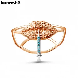 Hanreshe Creative Injection Beautiful Brooch Pins Lips Syringe Shape Lapel Backpack Beautician Plastic Surgery Jewelry Gift