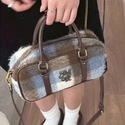 MBTI Vintage Plaid Damen Handtasche College Stil Neue Mode Bowling Schulter Tasche Ästhetische Original Weibliche Kissen Umhängetasche