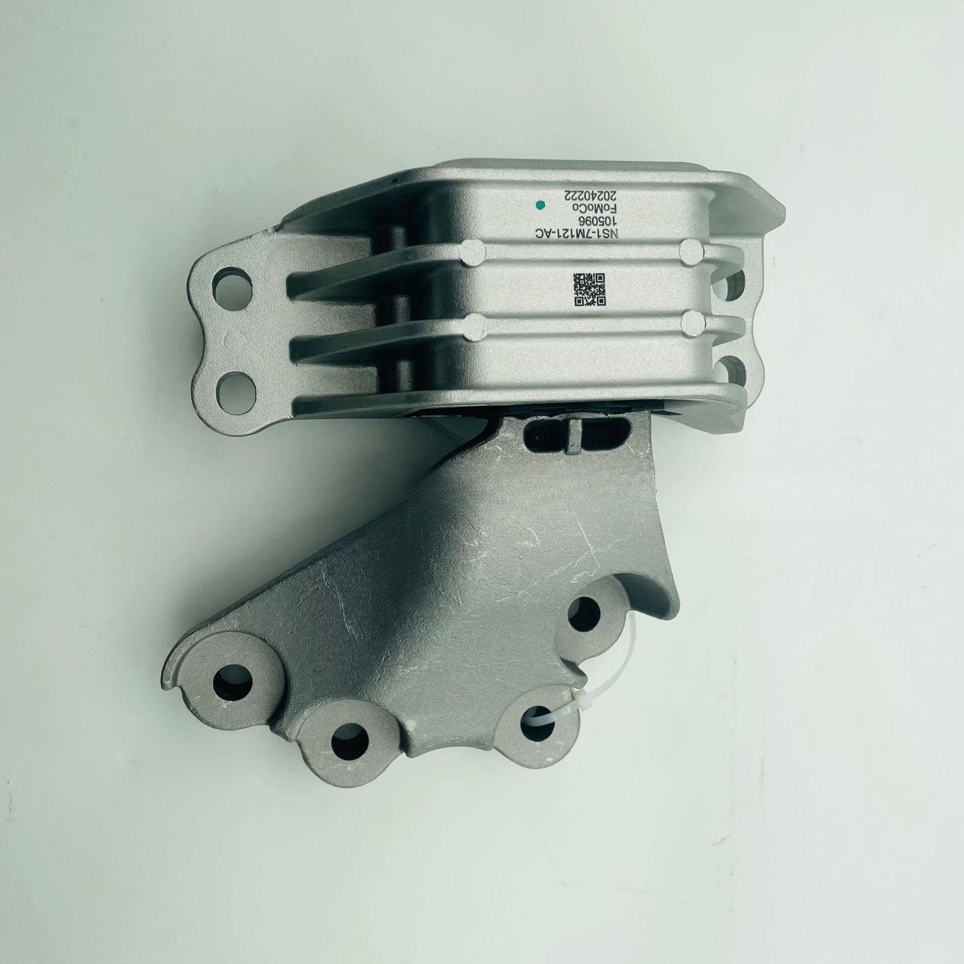 

Suitable for Lingrui EKS engine foot rubber bracket left engine support frame NS1-7M121-AB