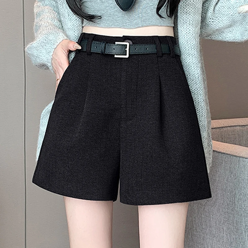 Nowe damskie szorty wełniane z wysokim stanem na jesień i zimę 2025, codzienne, grube spodnie do botków, odzież wierzchnia damska, luźne szorty w kształcie litery A.