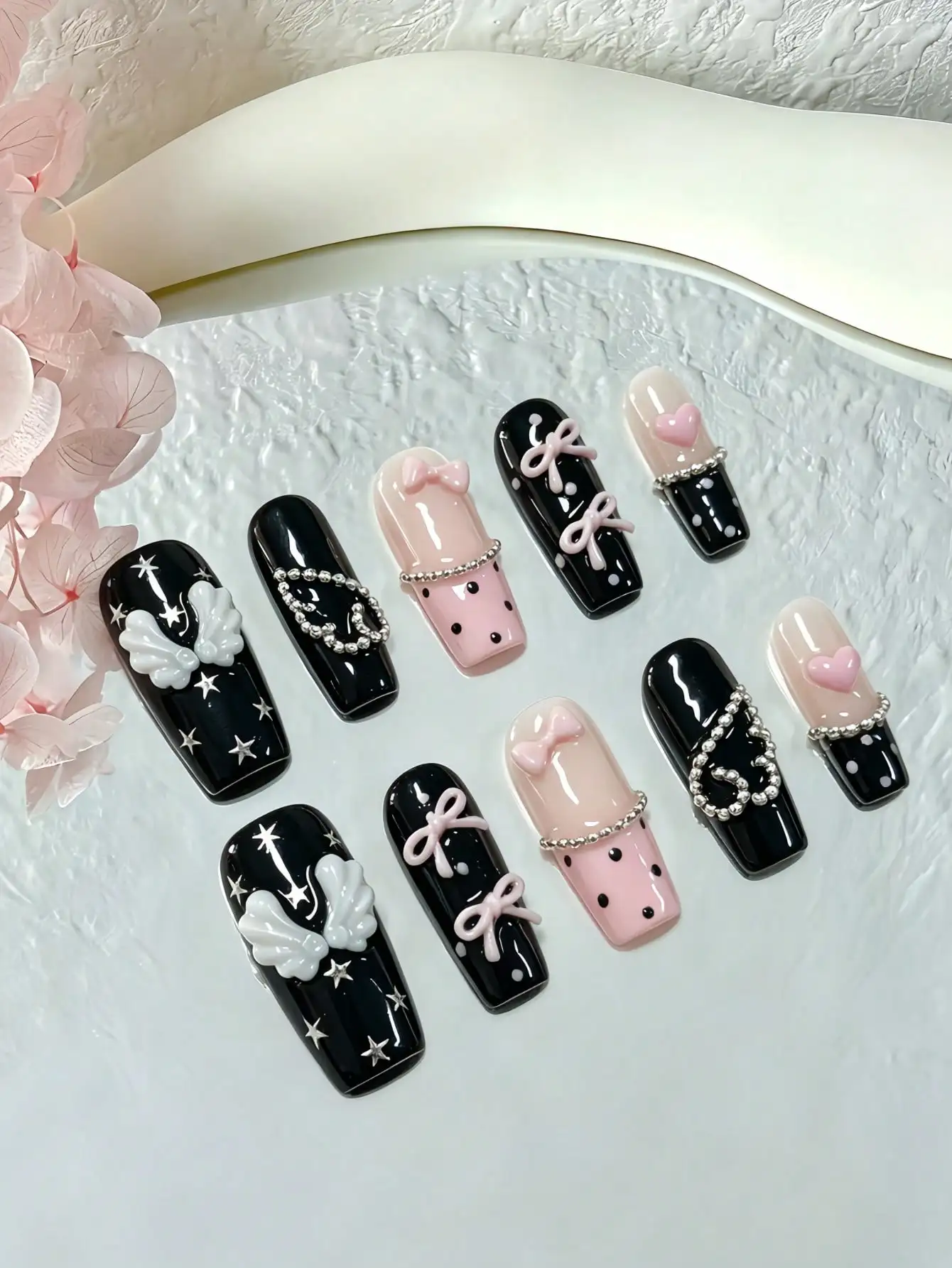 10-Piece Set of Black Powder Angel Bow Heart Polka Dot Press-On Nails, Suitable for Y2K Millennial Fashion, Jk Uniforms, Alternative Outfits, Music Festivals, Date Nights, Sweet and Cool Black Dresses, Lolita Girl Style.