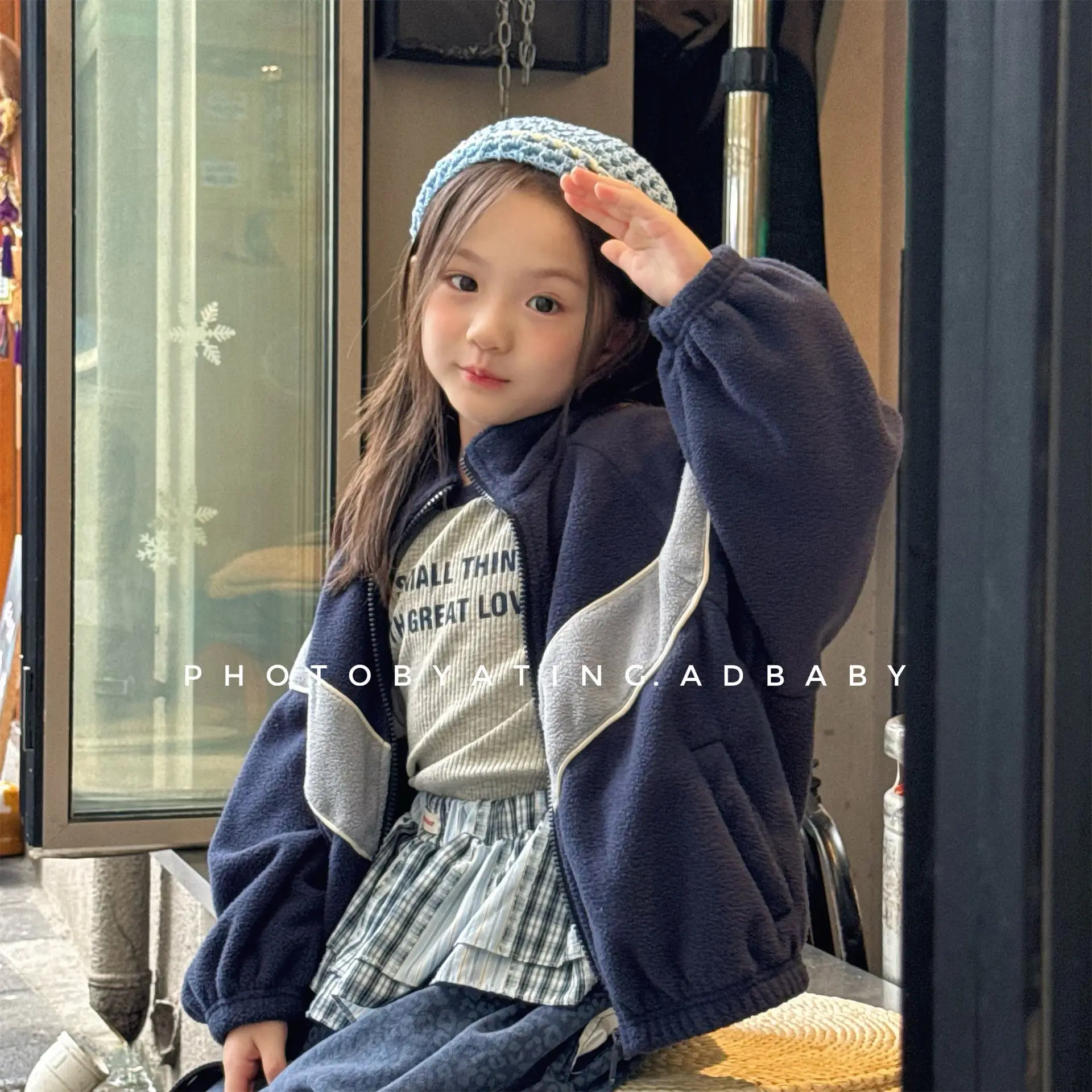 

2025 детская одежда, осенне-зимнее детское теплое пальто, корейское двустороннее бархатное хлопковое пальто для девочек