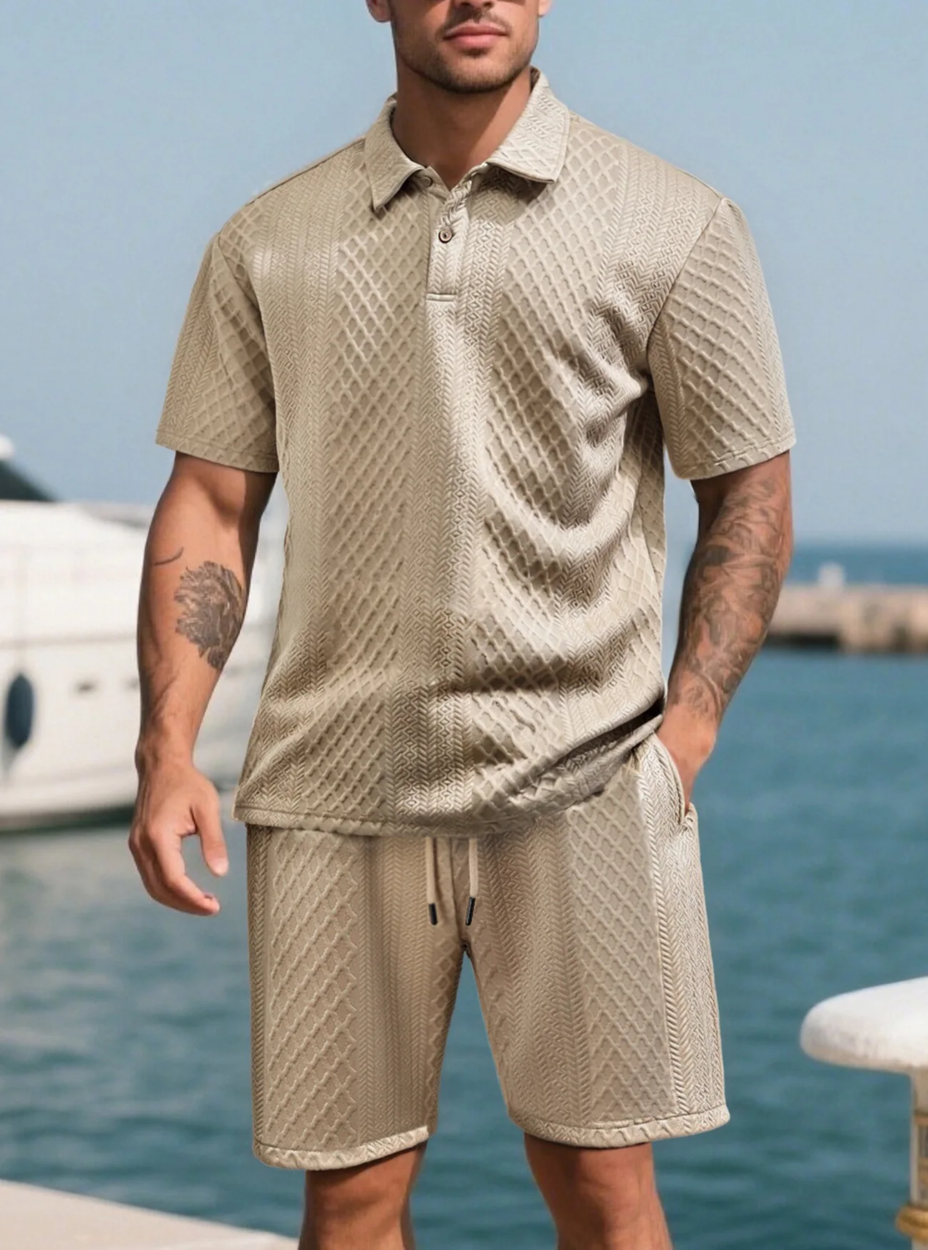 

New men's jacquard fabric suit - summer lightweight crew-neck checked casual sports short-sleeve combination suit for men