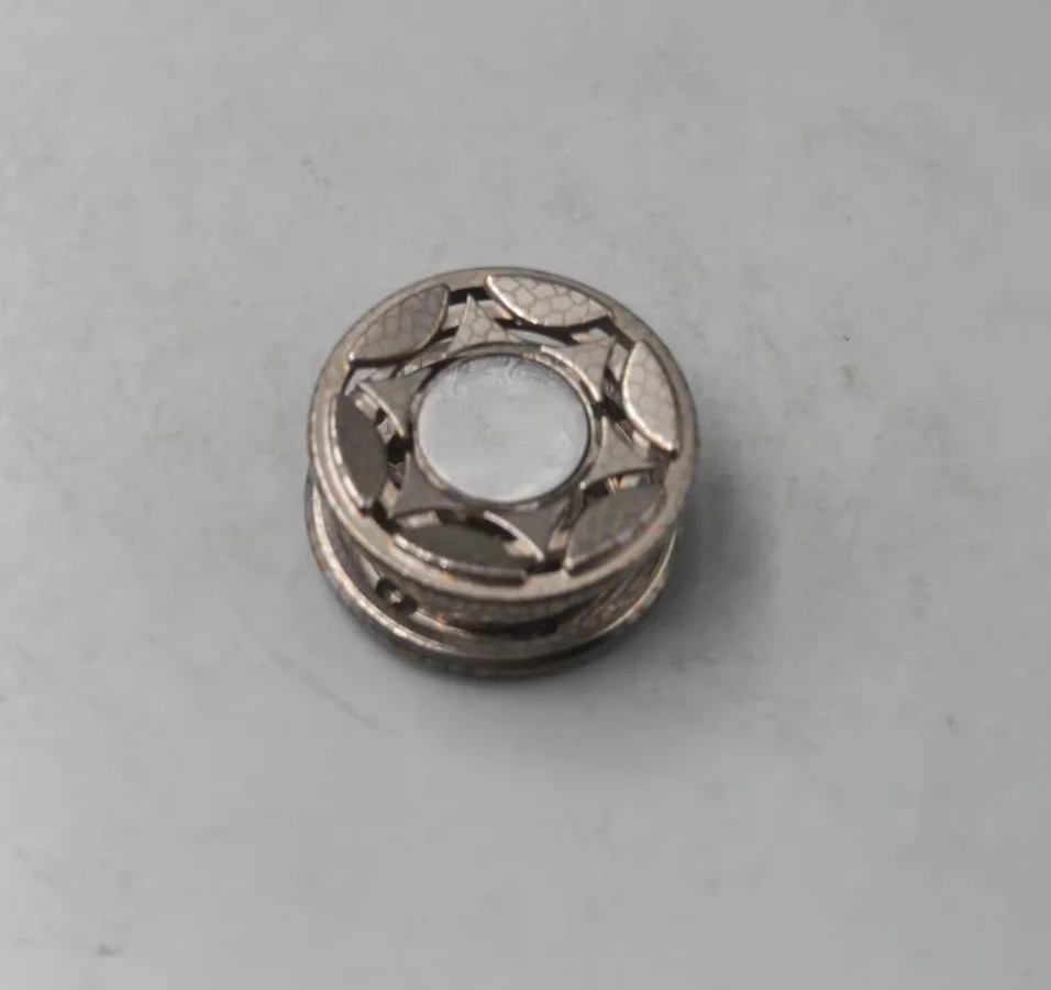 Usato EDC Superconduttore esagramma dama pulsante spinner Giroscopio con punta delle dita Giocattoli di decompressione