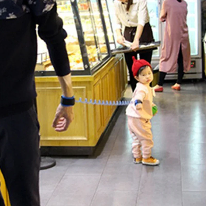 Portable Kids Safety Harness Leash, Lightweight Travel Wrist Belt, Compact Connect to Stroller for Shopping Park Outings