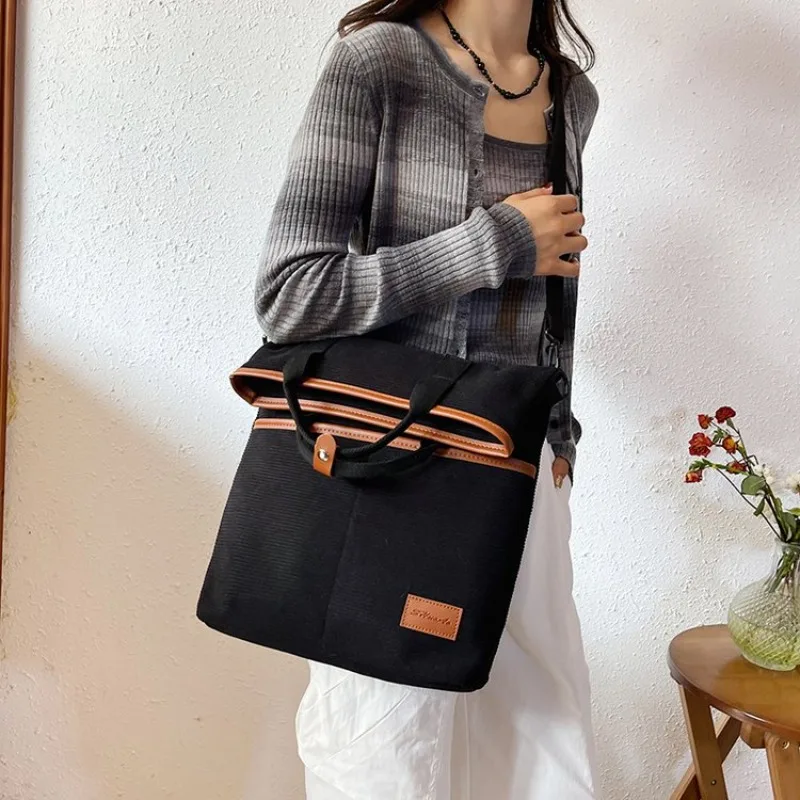 

Chic Ladies Shoulder Bag By Famous Designer Leather Handbag For Women - Elegant Crossbody Tote Messenger Classic